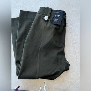 White House black market luxe stretch capri dress